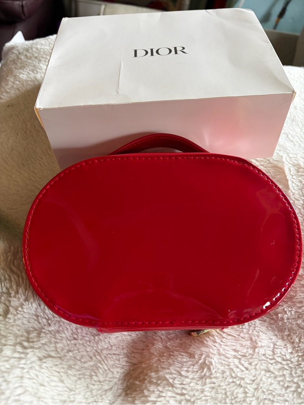 DIOR Red Patent Leather Embossed Logo Crossbody with Gold Chain - Picture 5 of 11